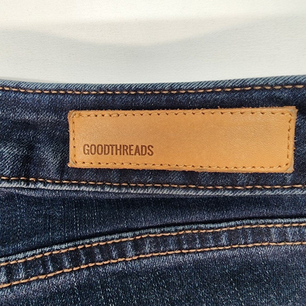 Goodthreads Women's Straight Jeans Blue Medium Wash Denim Button Zip 5-Pocket